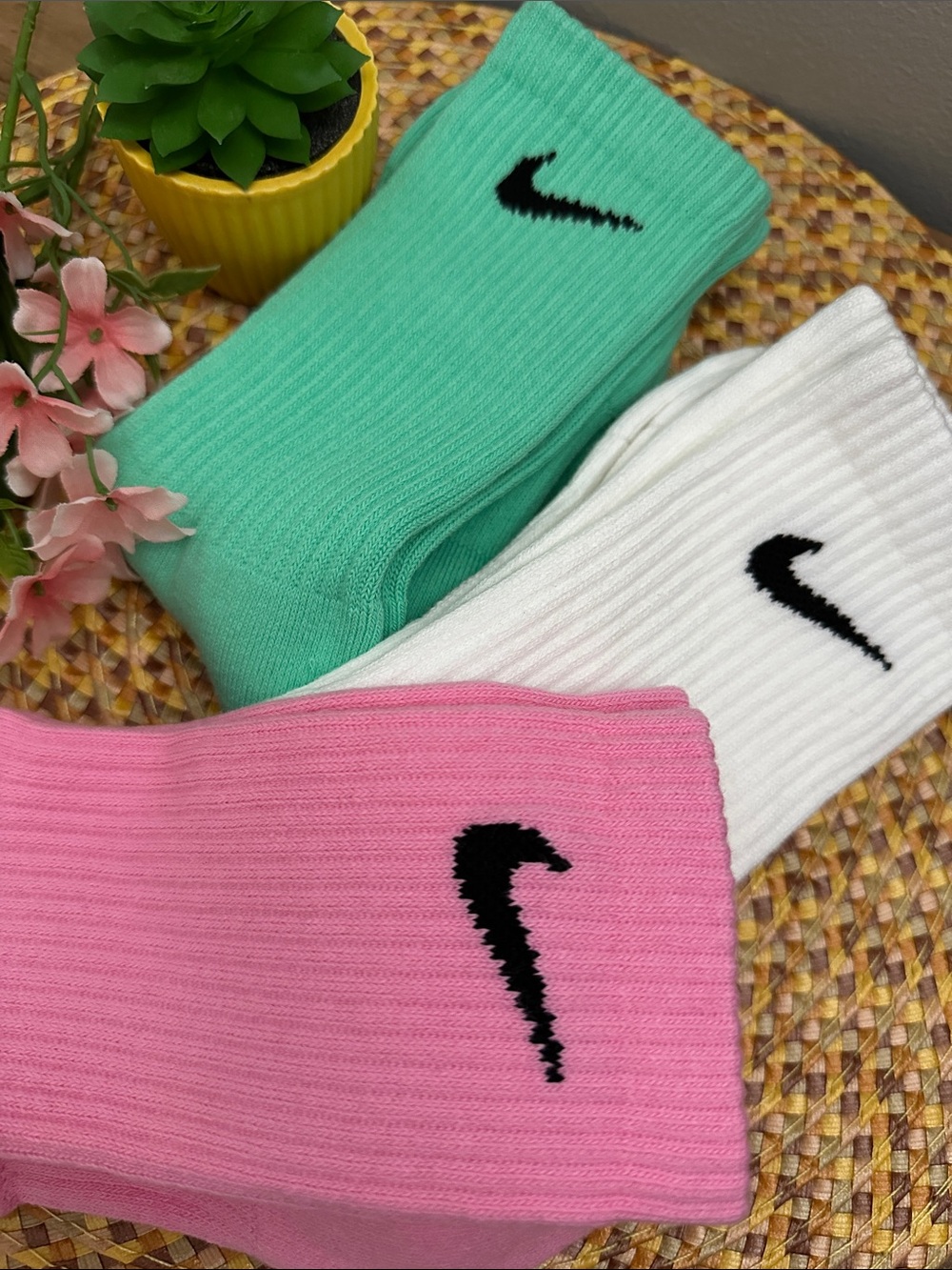 Nike Crew Socks — Mint, White, Pink - NEW - Picture 4 of 4